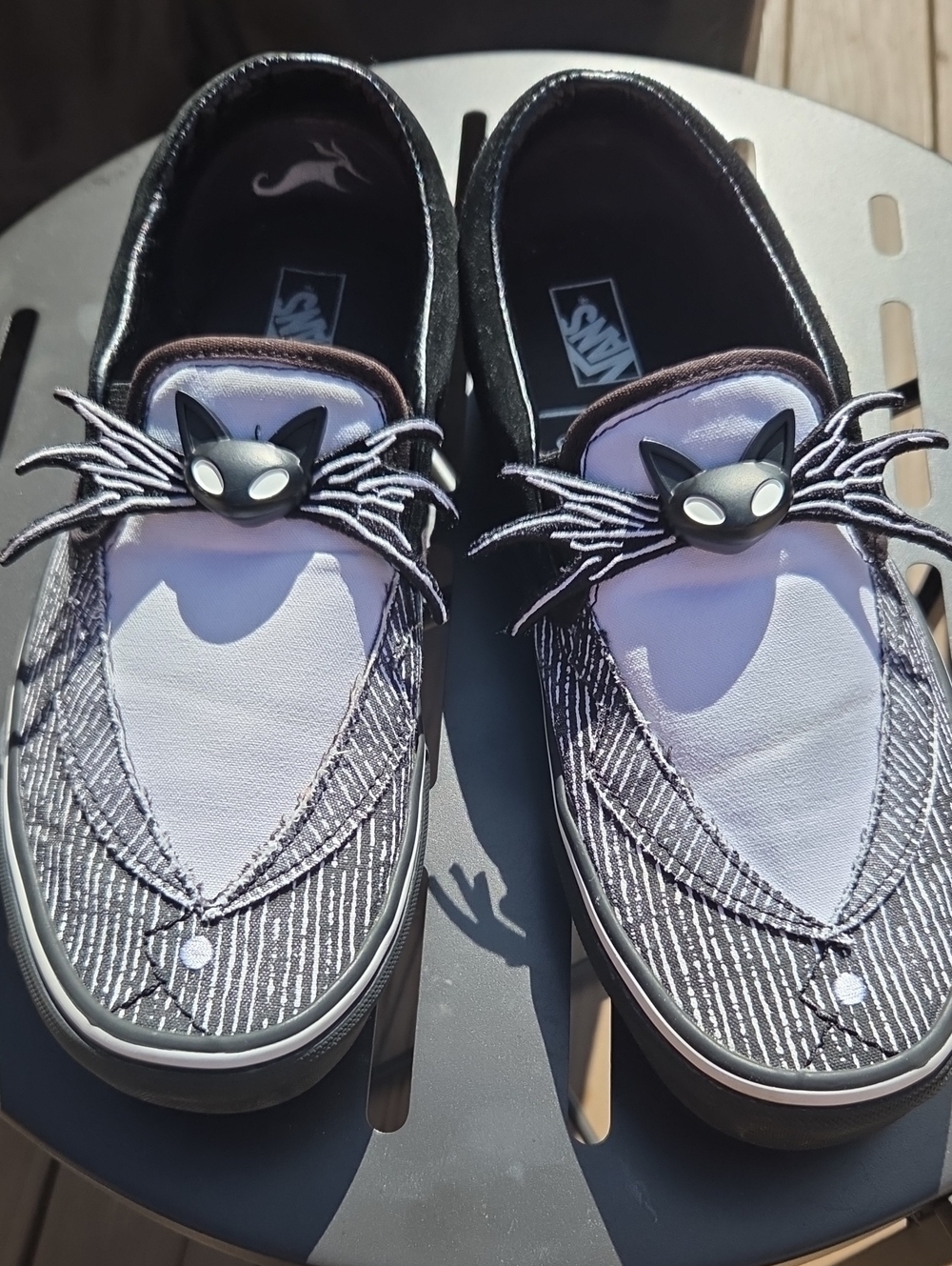Vans Mens Black & White Bat-Accent Slip-On Sneakers